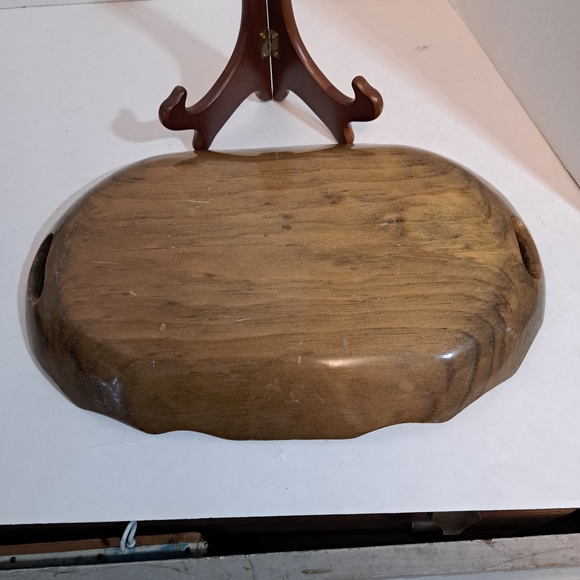 Vintage Floral Hand Painted Gold Mid Century Wood Serving Tray. - Picture 6 of 7